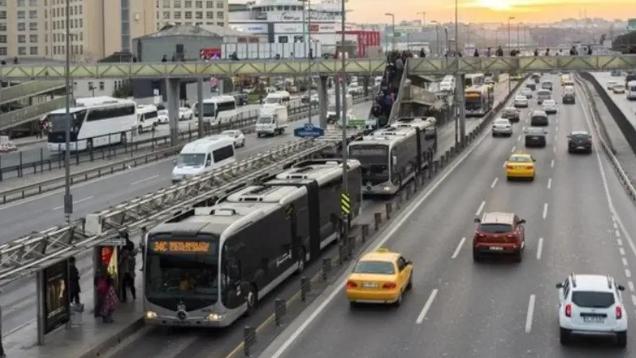 15 Temmuz'da hangi metrobüs durakları kapalı olacak, ne zaman açılacak? 15 Temmuz kapalı metrobüs durakları