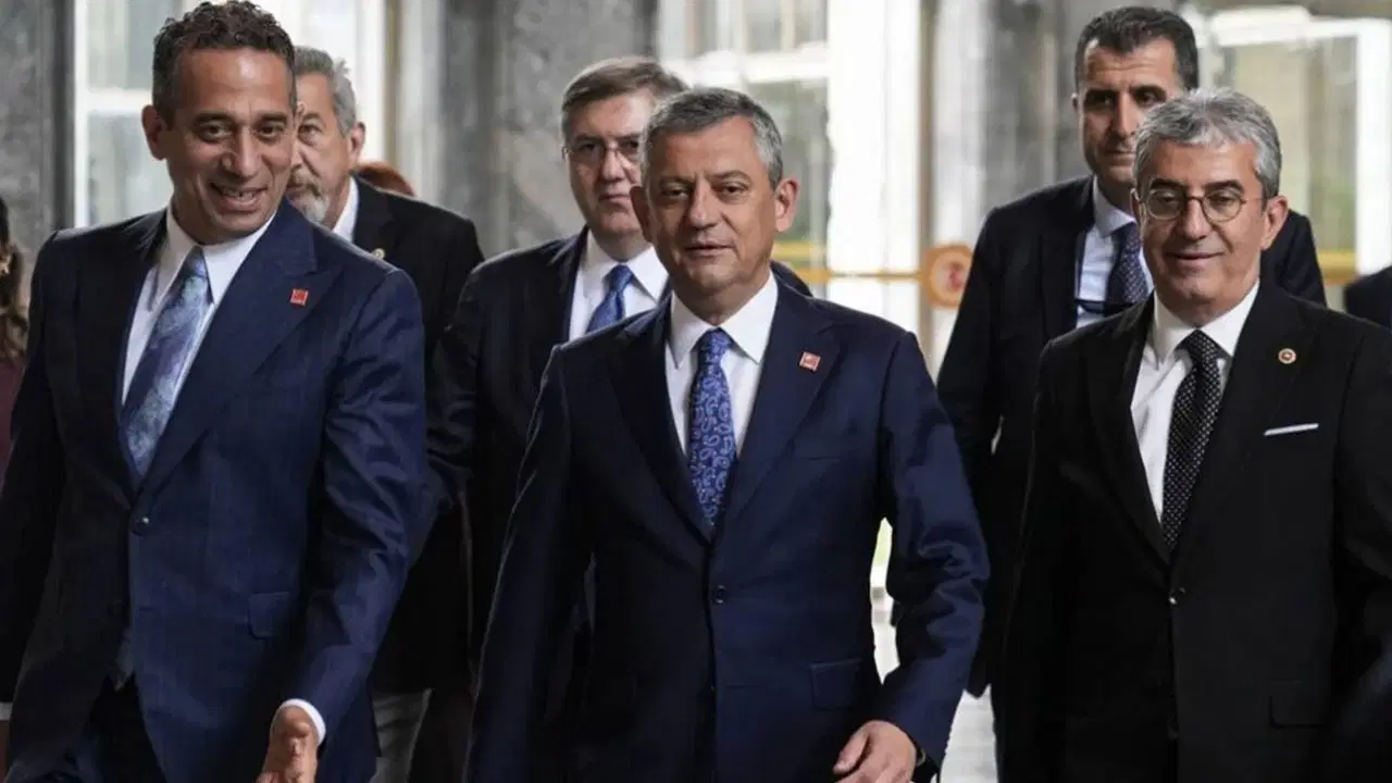 AREA temmuz araştırmasını yayımladı: Özgür Özel’in partisi CHP’nin önünde