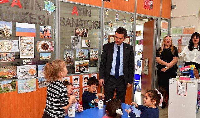 Başkan Erkan Aydın'dan Çocuklara Bayram Ziyareti