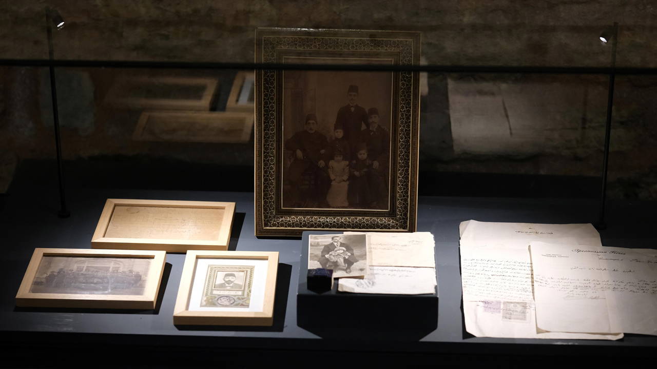 Bir Osmanlı aile arşivi sergisi: 'Kalbin Mührü'