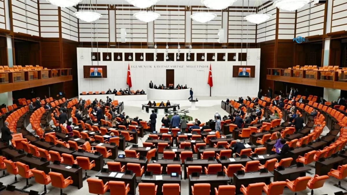 Fon krizinin araştırılması için verilen 5 önerge AK Parti ve MHP oylarıyla reddedildi