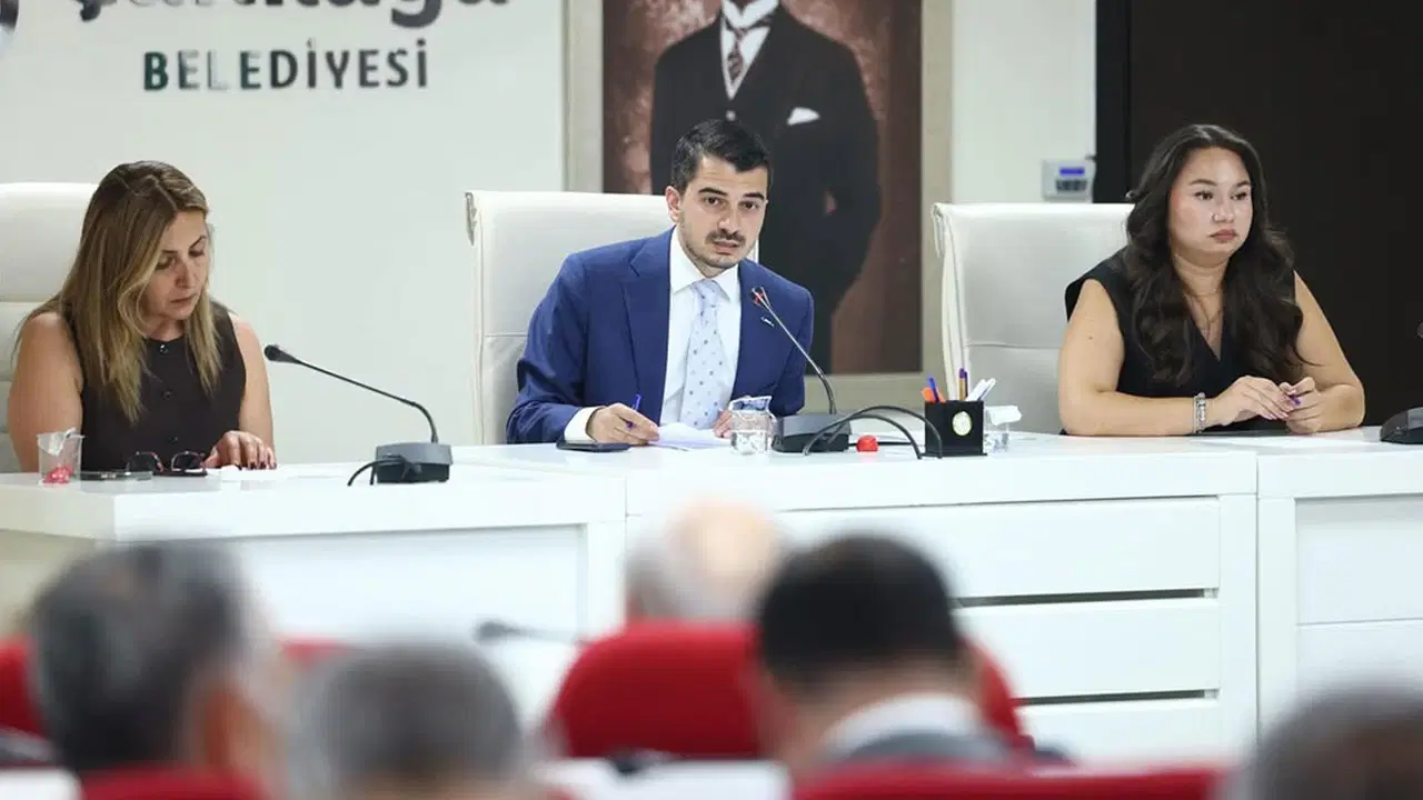 Hüseyin Can Güner'den sert tepki: 'NATO Zirvesi esnasında tatil yaptı' iddiası