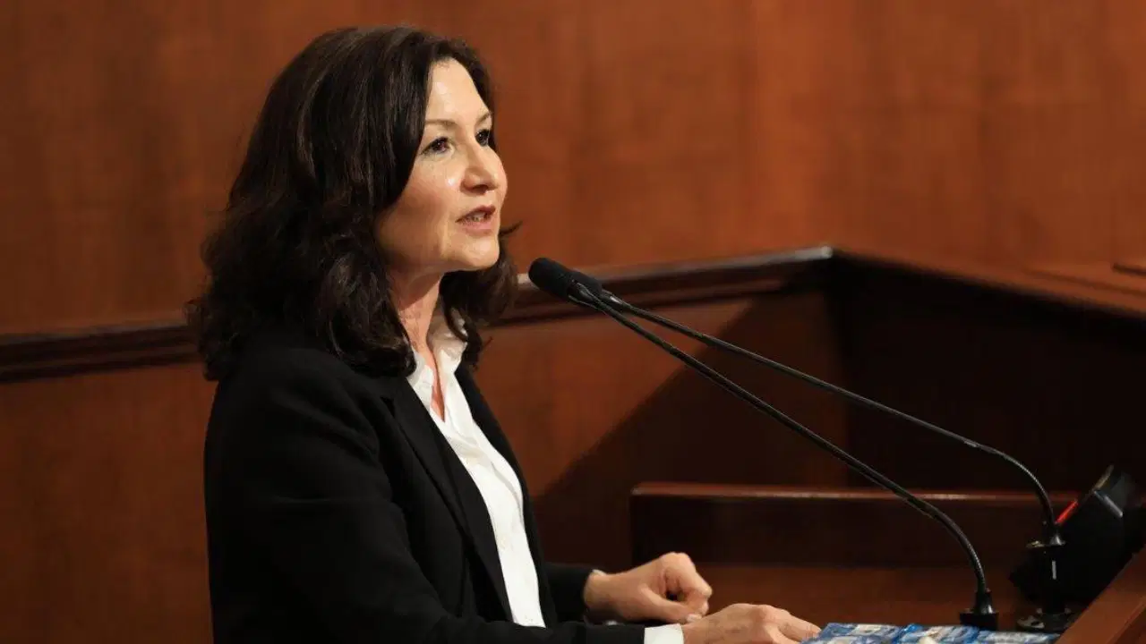 İBB Meclisi'nde İmamoğlu tartışması… Ülkü İnanlı: ‘A Haber seyredip Yeni Şafak okuyacağınıza…’