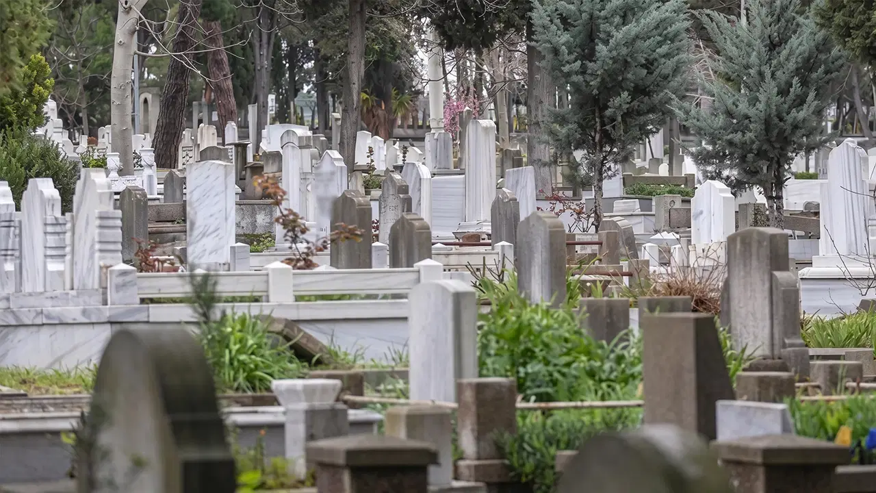İstanbul'da ölmek lüks oldu: Mezar yeri fiyatları 330 bin lirayı aştı
