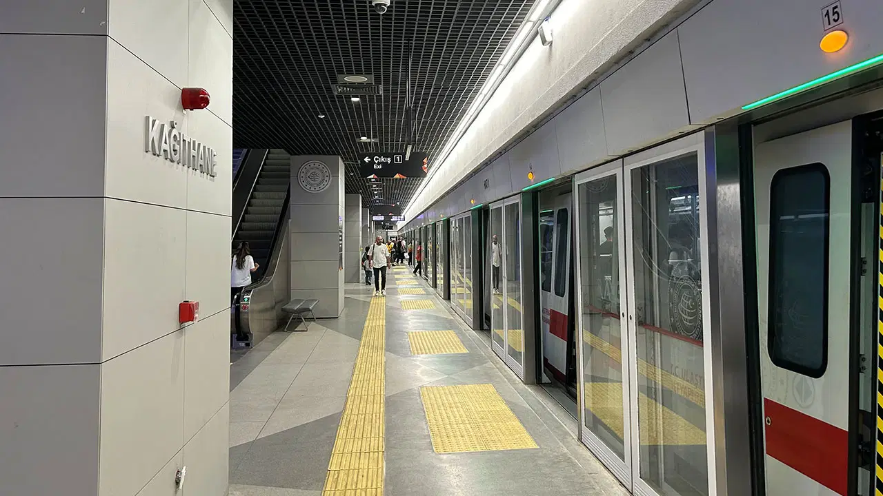İstanbul metrosunda yaz tarifesi başladı