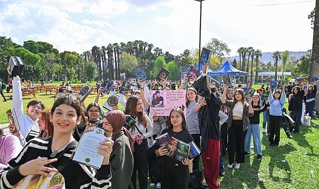 İZKİTAP – 7. İzmir Kitap Fuarı 17–26 Nisan'da Kültürpark'ta!