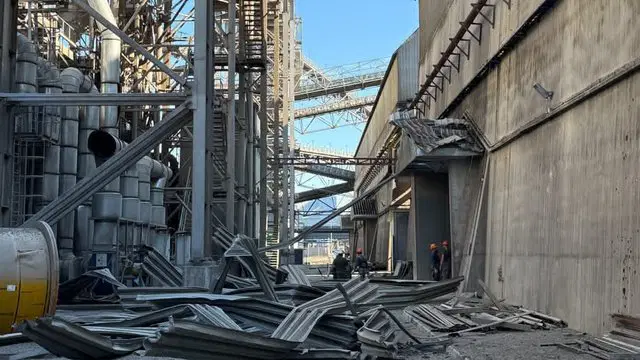 Rusya’dan Ukrayna’nın kritik limanına ağır saldırı: Yakıt depoları ve mühimmat tesisi hedefte