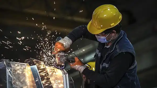 Sanayi üretimi yıllık bazda yerinde saydı: İmalatta alarm zilleri...
