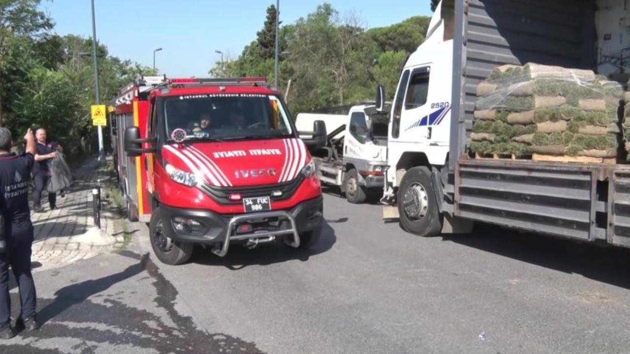 Üsküdar’da forklift evin bahçesine uçtu: Sürücü hayatını kaybetti