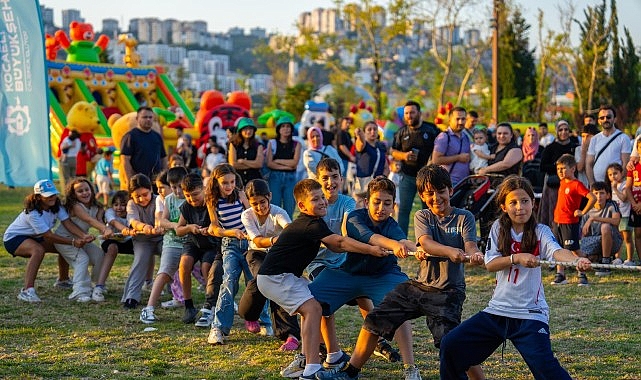 Yaz akşamları “Çık Dışarıya Oynayalım