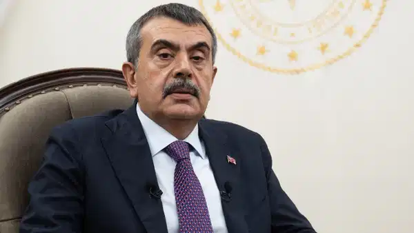Yusuf Tekin'in yeni derdi: 'Osmanlı ile Cumhuriyet'i barıştırmamız lazım'